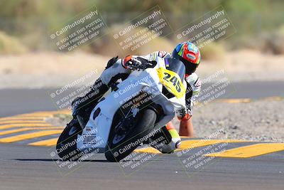 media/Sep-25-2022-CVMA (Sun) [[ee08ed6642]]/Race 6 Amateur Supersport Open/